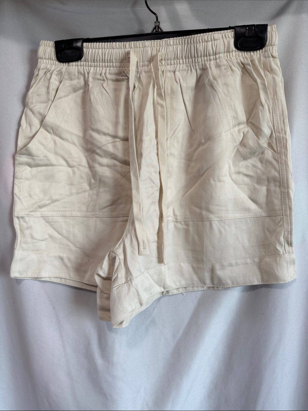 Women's Athletic Drawstring Shorts in Cream